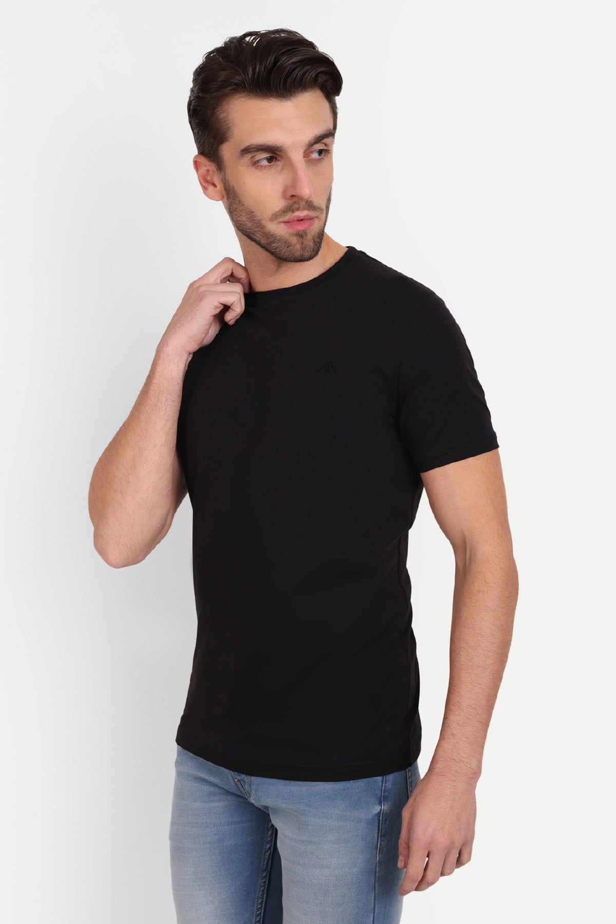 Men's Solid Black Round Neck T-Shirt