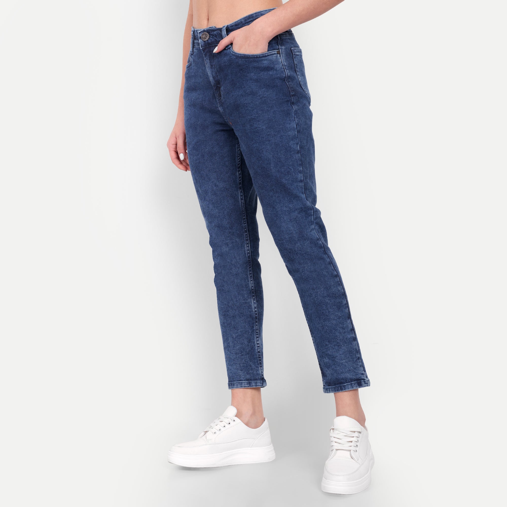 Women’s Straight Fit Blue Denim Jeans