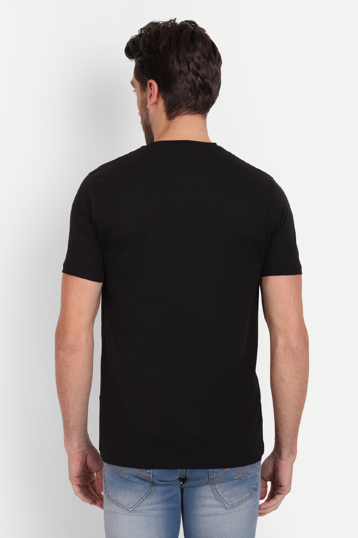 Men's Solid Black Round Neck T-Shirt