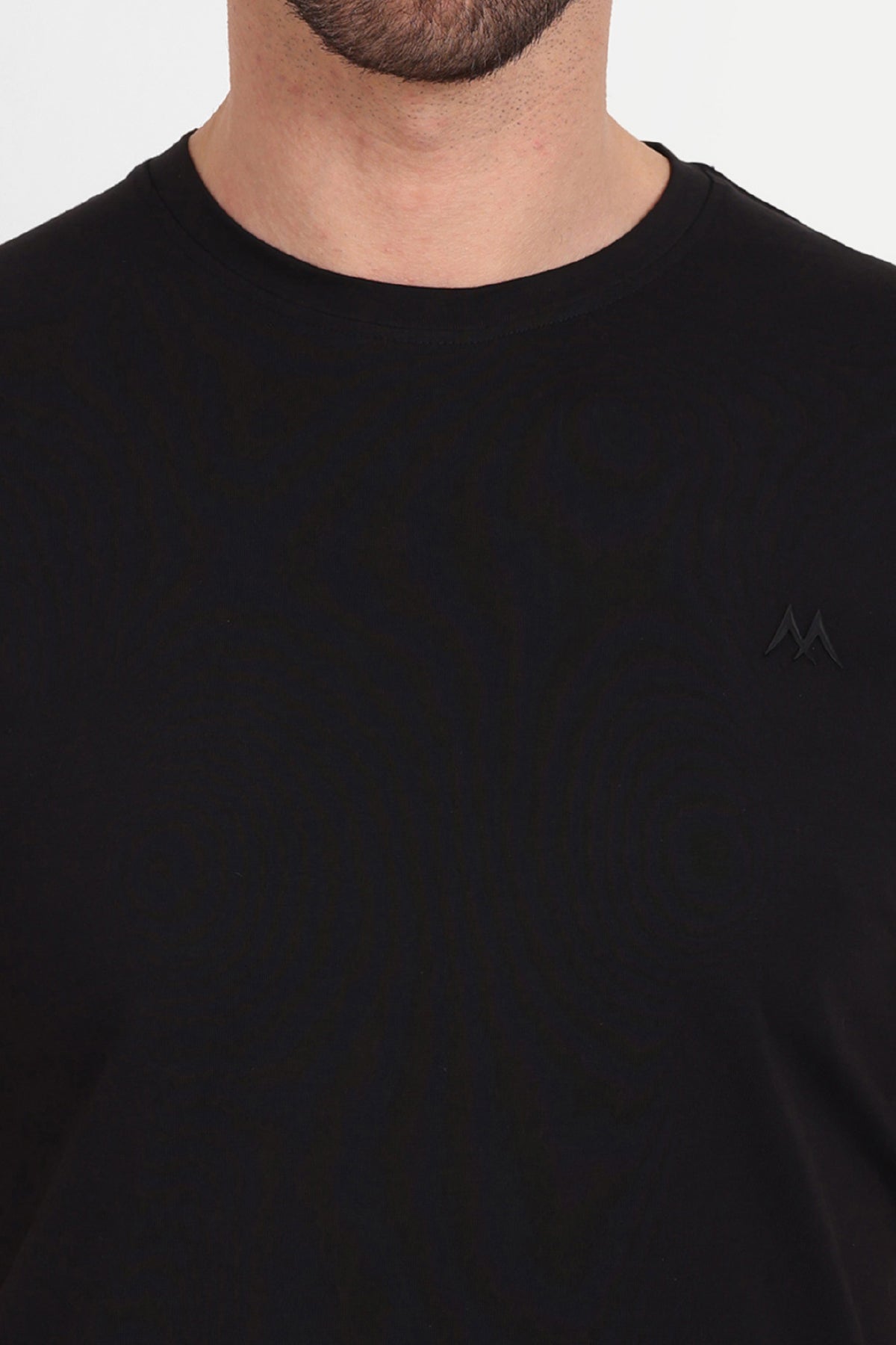 Men's Solid Black Round Neck T-Shirt
