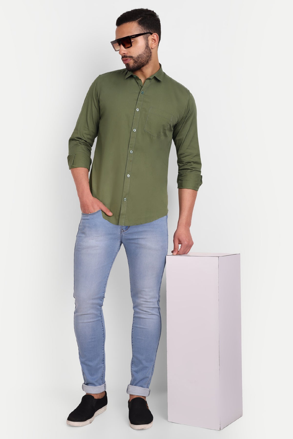 Men's Slim Fit Regular Collar Olive Green Shirt