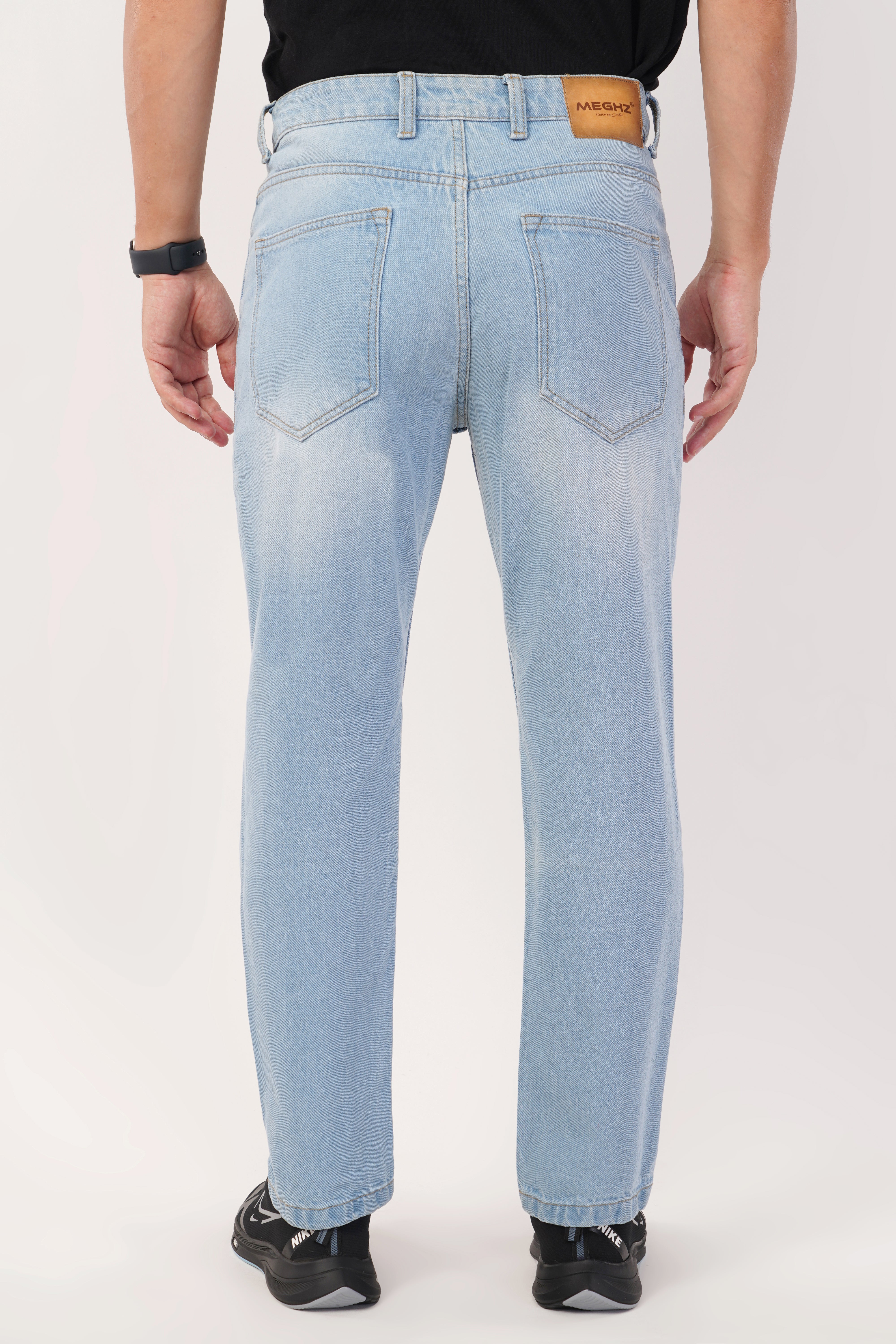 Men Straight Fit High-Rise Light Fade Jeans