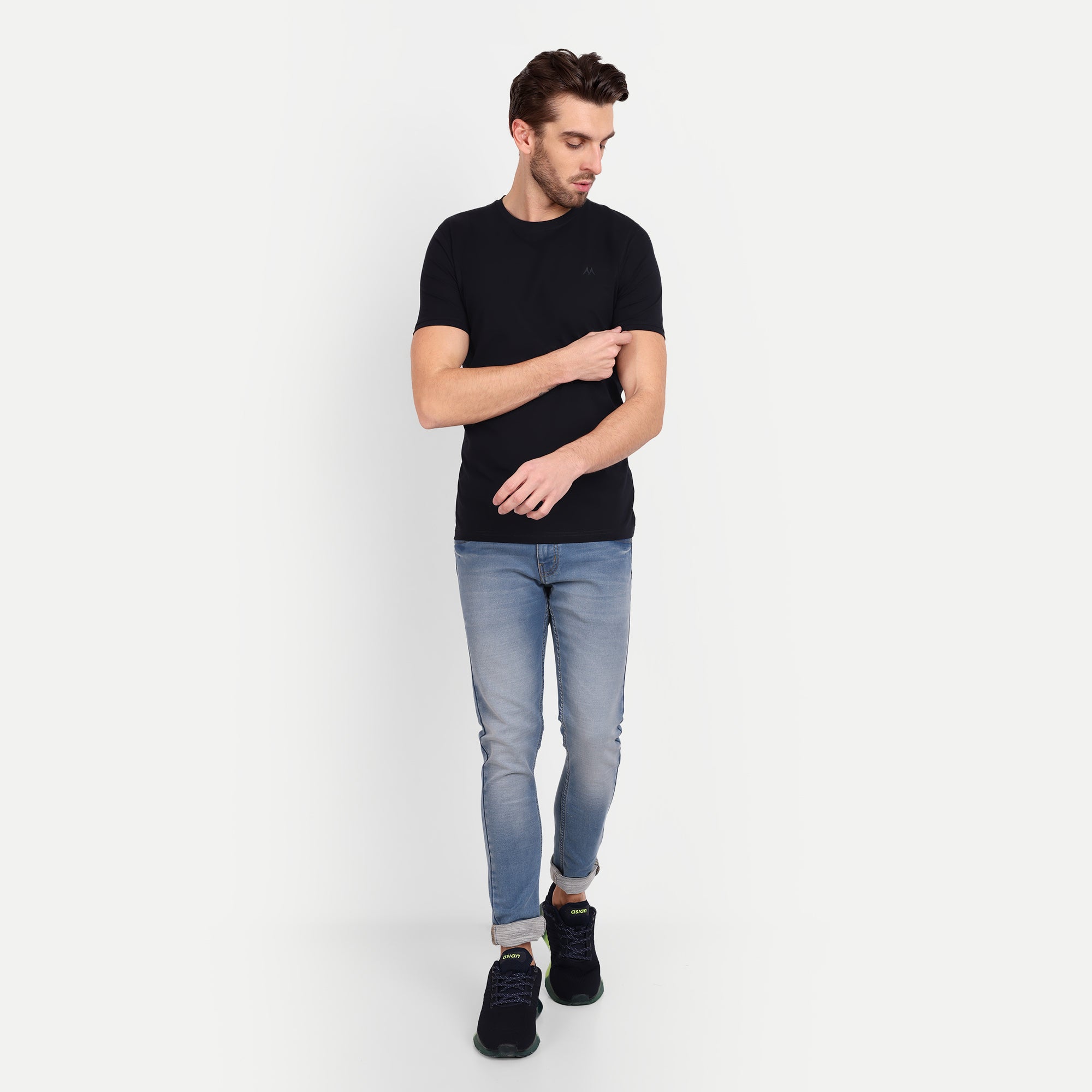 Men's Solid Dark Navy Blue Round Neck T-Shirt