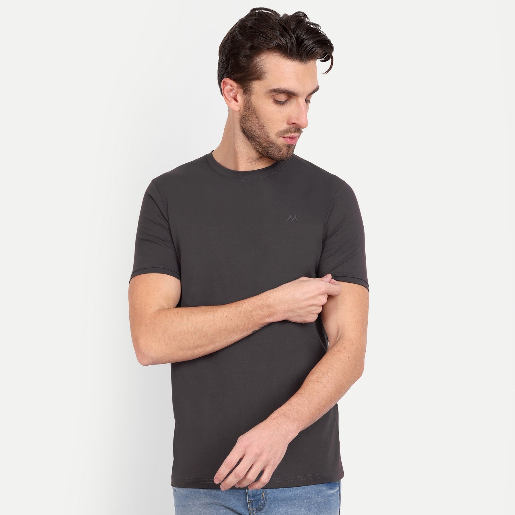 Men's Solid Dark Grey Round Neck T-Shirt