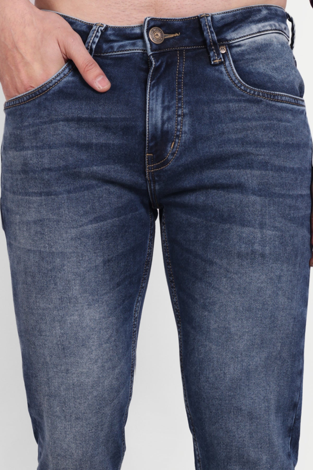 Men Smoky Washed Slim Fit Jeans