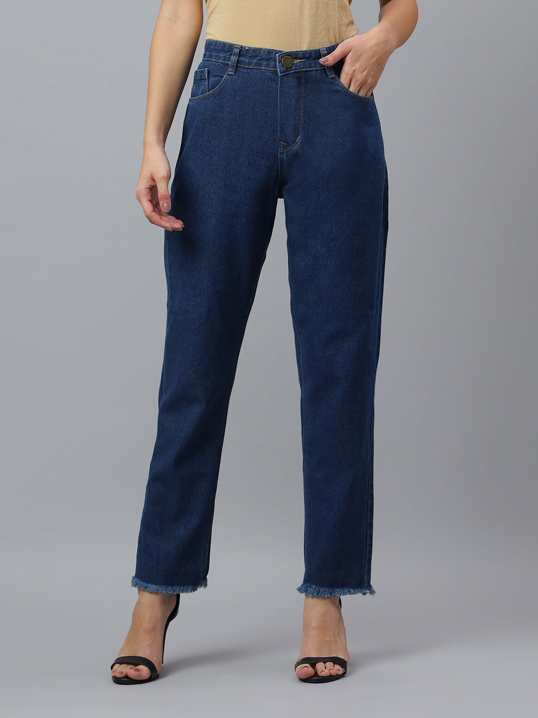 Women Cropped Straight Fit Mid-Rise Jeans