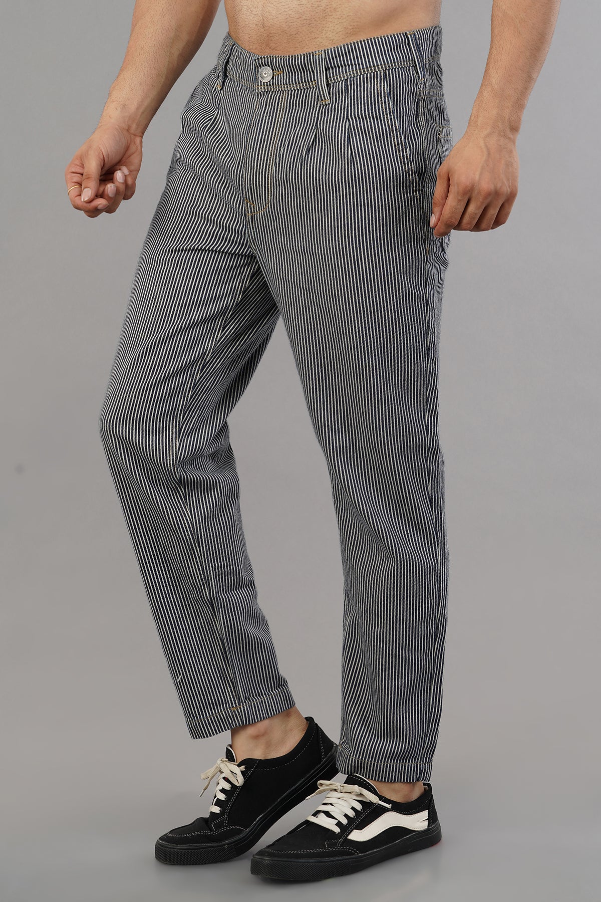 MENS PLEATED CROPPED FIT TROUSER